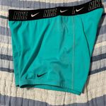 Nike NWT  Women Fusion Logo Tape Kickshort medium Photo 4