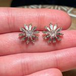 LC Lauren Conrad  Daisy Cluster Crystal Rose Gold Stud Earrings Photo 10