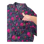 Vitriol Caedia Skull Lightning Pink Grey Women Shirt Size M Button Photo 4