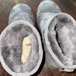 UGG new  classic mini II boots gray size 8 Photo 6