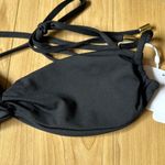 Monday Swimwear Tamarama Top black Photo 3