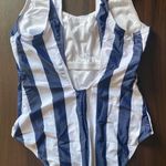 SheIn One-Piece Bathing Suit Photo 1