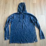 Vineyard Crew Blue Acid Wash Long Sleeve Hooded Tee Size XL Photo 0