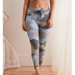 Aerie Gray & Blue Camo Print Mid-rise Drawstring 7/8 Leggings Photo 1