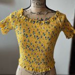 None Cute Summer Yellow Floral Top Good Condition Photo 3