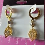 Nine West diamond inside of hollow Gold Leaf clip on Earrings Photo 2