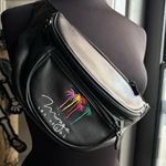 NOS vintage 90s Mirage hotel Las Vegas leather bum bag fanny pack Pink Photo 0