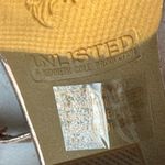 Unlisted By Keneth Cole Beautiful heels, ideal shoes for parties, , ideal for parties, only have a small mark on one side but they are in excellent condition Photo 3