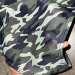 Camouflage High Photo 4