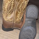 Cody James green and brown cowboy boots size 2 Photo 3
