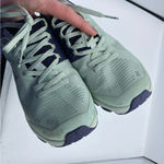 On Cloud Cloudsurfer Women's Running Trainers Sneakers Shoe 54.99215 US Size 6.5 Green Photo 4