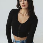 Klassy Network Mesh Strip Long Sleeve Crop Top Photo 1