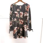 Everly  Grey Floral Long sleeve Skater Sheath Dress Crew Neck Small Photo 6