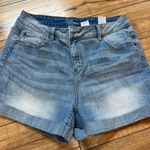 Time & Tru  Mid-Rise Shorts Photo 0