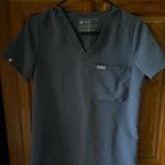 FIGS Scrub Top size small Gray Photo 0