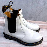 Dr. Martens  2976 YS Womens US 7 Platform Smooth White Leather Chelsea Boots‎ Photo 0