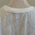 Mondetta Snakeskin Crewneck Pullover Sweatshirt size Small Cream Soft Girl Layer Photo 4