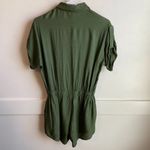 Line and Dot  Green Short Sleeve Romper Photo 1
