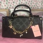 Juicy Couture New Top Notch Satchel Photo 0