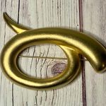 Vintage 80s P.E.P. Erwin Pearl Matte Gold Swirl Brooch – 3” Photo 0