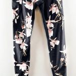 Athleta Magnolia Salutation Stash Pocket Leggings Floral Black Small Photo 5