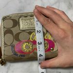 Coach  Poppy Bifold Zip Up Wallet Light Khaki Gold Photo 15