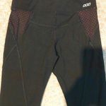 Lorna Jane Mint condition  cropped leggings. Black and burgundy. Sz S Photo 1