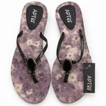Apt. 9  Purple Floral Sandals NWT Size 9–10 Jeweled Strap Flip Flops Photo 0