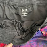 Champion  C9 Shorts DuoDry Built In Brief Athletic Exercise Abstract Floral Black Photo 2