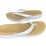 REEF Women's Size 9 Cushion Cloud White Tan Flip Flops Sandals Slip-Ons Photo 4