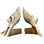 Tahari Makailyn Strappy White High Heel Sandals Leather Wood Block Heel Size 9.5 Photo 10