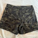 Spanx Women’s Size L Large Green Camo Army Sunshine Pull on Shorts Photo 4