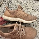 Adidas pink  ultraboosts Photo 1