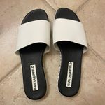 Karl Lagerfeld Karl lagerfield Paris Karl Slides Photo 0