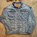 American Eagle AE '90s Boyfriend Western Denim Jacket Photo 5