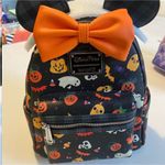 Lounge Fly  Disney park’s Halloween backpack‎ Photo 2