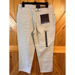 Bill Blass  Easy Fit Women’s Cream Jeans Sz 10P Short nwt Photo 3