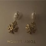 Tory Burch  Kira Small Pearl Drop Earrings dangle delicate gold color never worn Photo 4