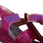 EUC Taos Leather Tradition Wedge Sandals Red Size 7 Photo 6