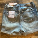 Jag jeans Women’s JAG High Rise Denim Shorts Size 8 Photo 3