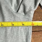 Old Navy  ACTIVE size XS lightweight long-sleeve t-shirt wicking semi-fitted NWT Photo 5