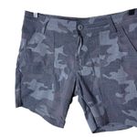 prAna Women’s Sz 10 Olivia Shorts in Gravel Gray Camo Photo 4
