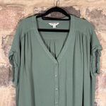 Orvis  Short Sleeveless Blouse Women's XL Rayon Crepe‎ V-Neck Button Front Green Photo 2