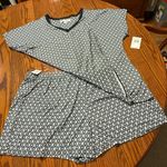 Ellen Tracy  Pajama Set Black and White Shirt and Shorts Size 1X New Photo 1