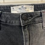 Hollister  Jeans Curvy High-Rise Mom Jean Photo 4