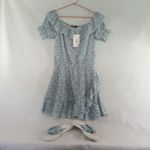 Yoins  blue‎ and white floral dress size medium Photo 1