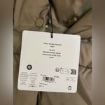 Alo Yoga NWT Gold Rush Puffer Vest Cropped Jacket on Light Cocoa Color Size S Photo 8