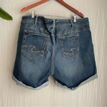 Silver Jeans  Co. Plus Size Elyse Mid Rise Comfort Fit Shorts 22W Photo 2