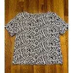 Philosophy  Women’s Large Black White Rose Floral Short Sleeve High Neck Work Photo 5