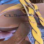 Chinese Laundry  Sandals‎ Yellow Photo 1